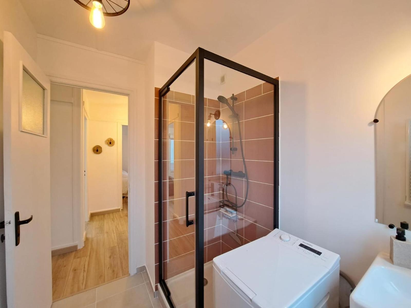 Appartement Cosy Au Coeur De Реймс Екстериор снимка