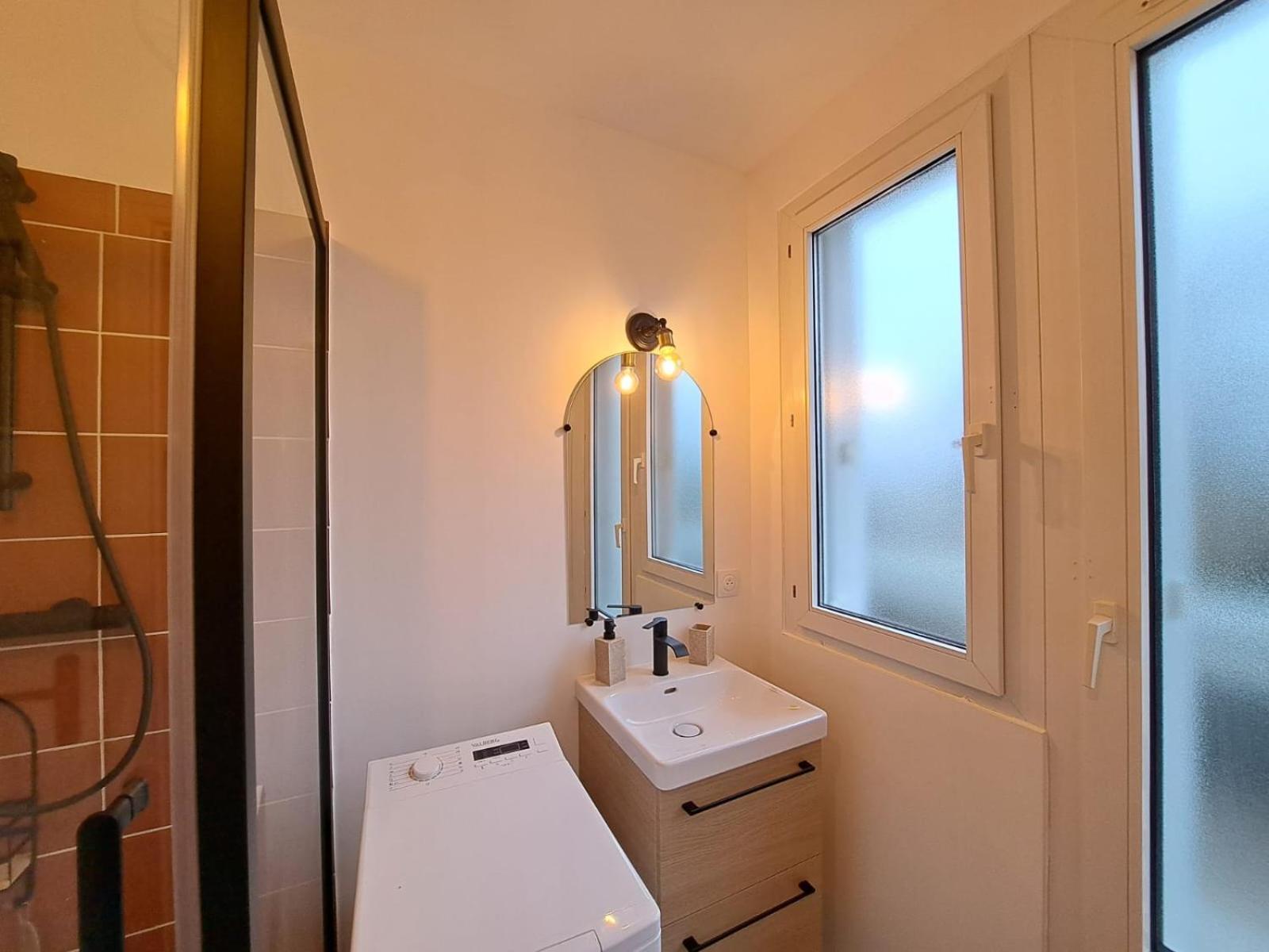 Appartement Cosy Au Coeur De Реймс Екстериор снимка